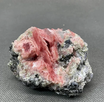 NAJLEPŠIE! VEĽKÝ! 349 g vzácne Prírodné ružové rhodochrosite a Pyritom symbióza minerálne vzor crystal Kamene a kryštály