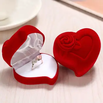 Roztomilý Luxusné Červené Srdce Velvet Krúžok Box Úložný Darček Zapojenie Svadobné Návrh Príslušenstvo Šperky